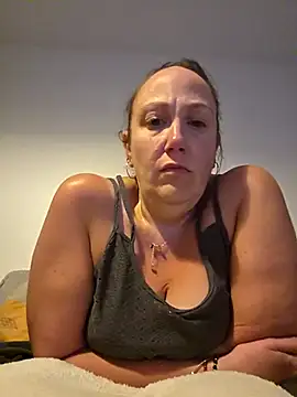 Wisie Cutie online show from 05-06-26, 10:04