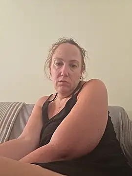 Snapshot of Wisie_Cutie chatting on 05-21-26, 03:41 Wisie Cutie online show from 05-21-26, 03:41