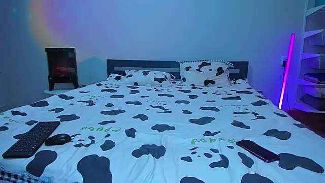 Snapshot of TishaLove chatting on 10-31-25, 03:35 TishaLove online show from 10-31-25, 03:35