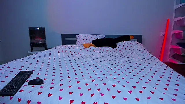 Snapshot of TishaLove chatting on 11-04-25, 02:38 TishaLove online show from 11-04-25, 02:38