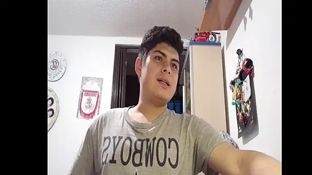 SexyBoyRogerz online show from 09-19-25, 08:53