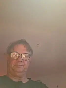 Seltsamoder online show from 11-18-25, 04:28