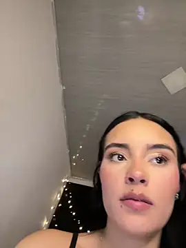 salome polaniiee online show from 12-27-24, 08:56