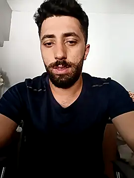 Snapshot of Rakiyy34 chatting on 09-18-25, 09:33 Rakiyy34 online show from 09-18-25, 09:33