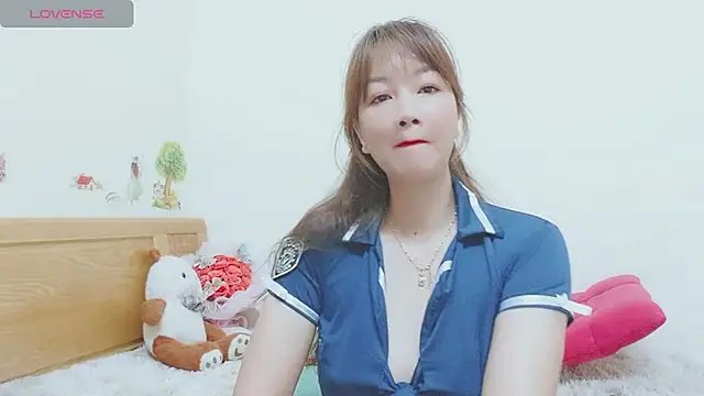 Holygirlsweet777 online show from 12-02-24, 01:25