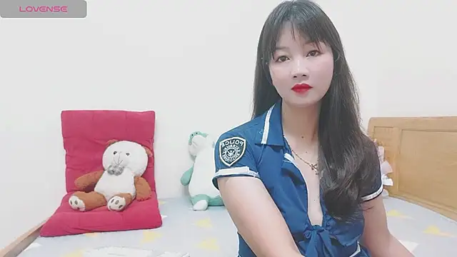 Holygirlsweet777 online show from 02-13-25, 01:19