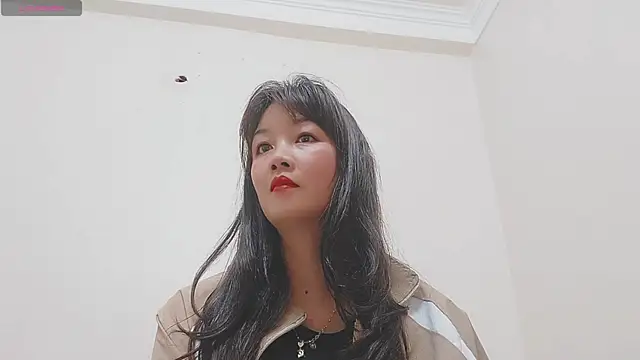 Holygirlsweet777 online show from 03-06-25, 04:52