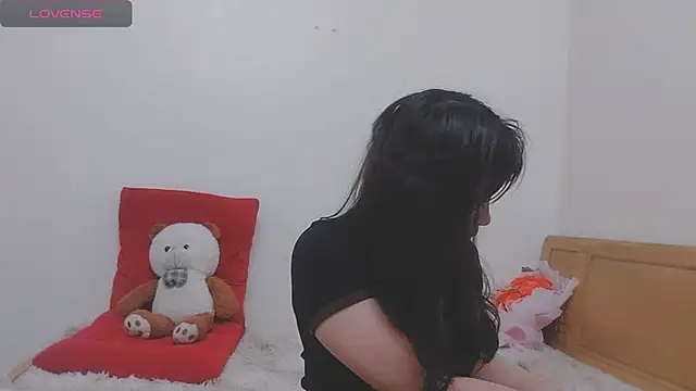 Holygirlsweet777 online show from 03-19-25, 01:21