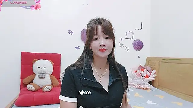 Holygirlsweet777 online show from 11-07-25, 01:27