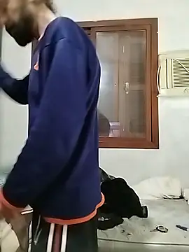 Snapshot of CrisSexShy chatting on 09-13-25, 05:07 CrisSexShy online show from 09-13-25, 05:07