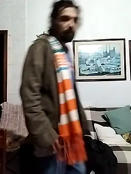 Snapshot of CrisSexShy chatting on 09-21-25, 03:52 CrisSexShy online show from 09-21-25, 03:52