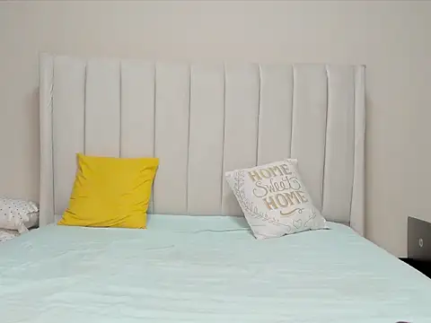  heavenlysent online show from 10-28-25, 01:42