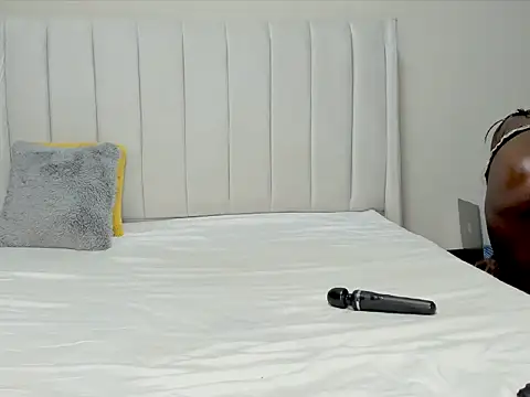  heavenlysent online show from 11-24-25, 04:12