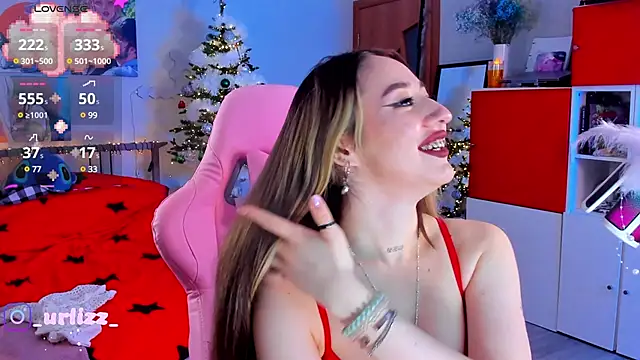 Snapshot of Fiona-Love chatting on 01-11-25, 10:18 Fiona-Love online show from 01-11-25, 10:18