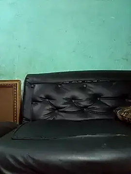 Snapshot of Gegeix chatting on 01-06-25, 12:02 Gegeix online show from 01-06-25, 12:02