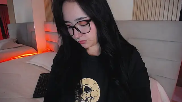 Miss Loise online show from 04-28-26, 07:35