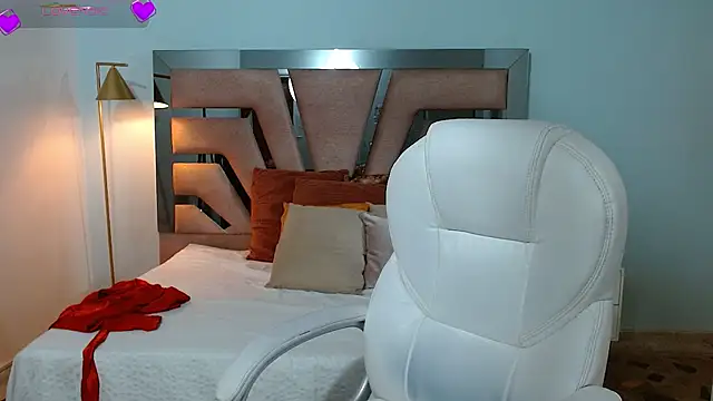 sophia hadid online show from 12-11-24, 01:39