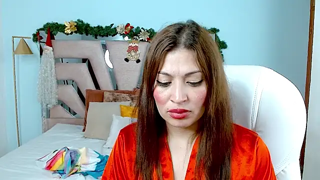 sophia hadid online show from 12-24-24, 05:34