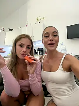 BritneyDimond online show from 11-08-25, 11:47