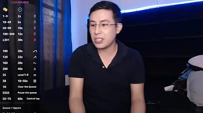 andrewmhilton  online show from 03-18-25, 10:48