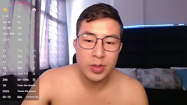 andrewmhilton  online show from 09-23-25, 06:00