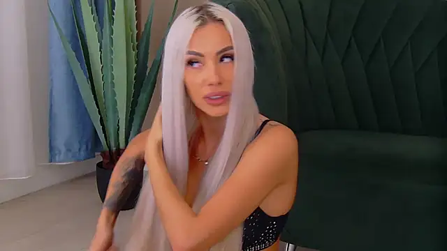 Bailey Rush online show from 11-27-25, 05:26