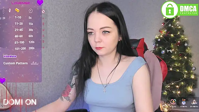 Snapshot of AnnyHoney_ chatting on 12-13-24, 10:08 AnnyHoney online show from 12-13-24, 10:08