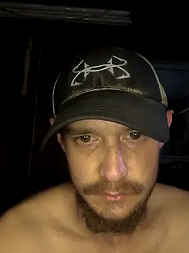 Snapshot of Midwestalpha chatting on 10-05-25, 06:06 Midwestalpha online show from 10-05-25, 06:06