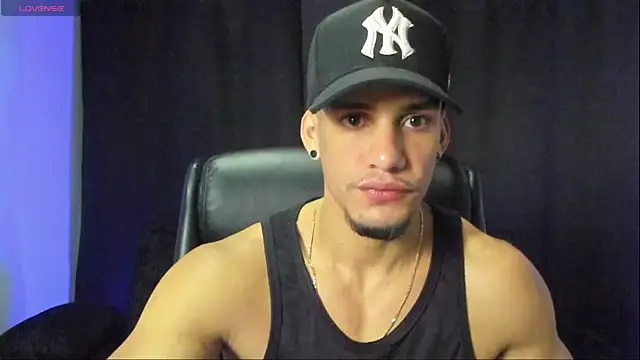 jhonnysnow17 online show from 09-18-25, 12:40