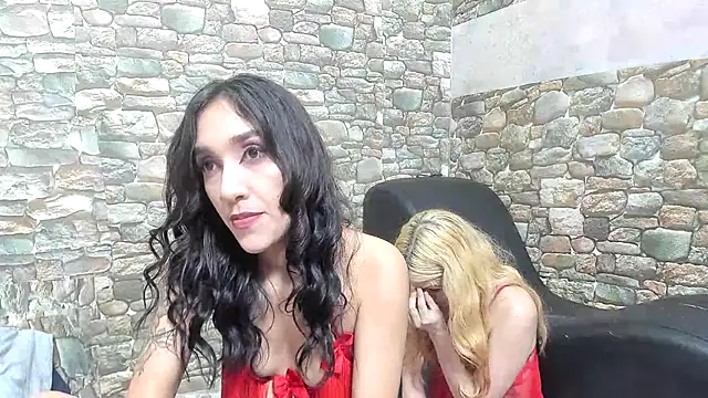 Snapshot of chicamir22 chatting on 12-06-24, 11:47 chicamir22 online show from 12-06-24, 11:47