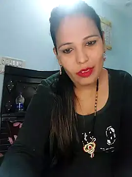 Poojabhabi101 online show from 02-02-25, 06:37