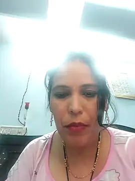 Poojabhabi101 online show from 03-18-25, 06:25