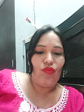Poojabhabi101 online show from 03-19-25, 06:03
