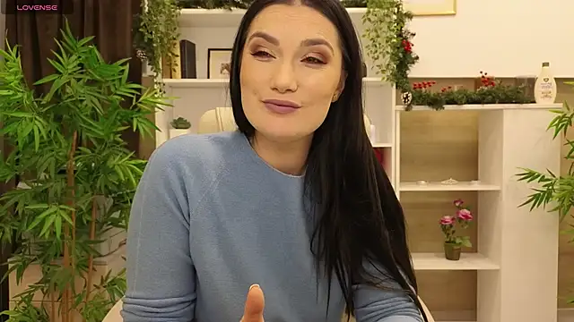 SelineSole online show from 12-18-24, 05:21