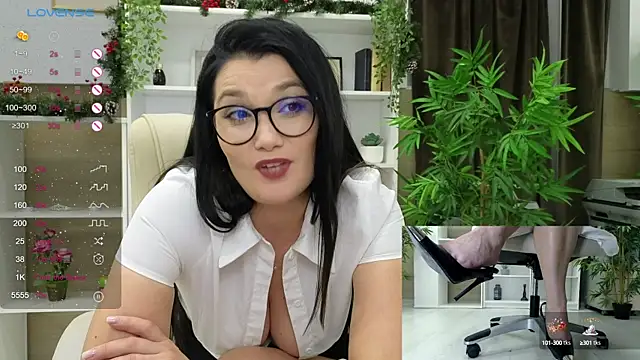 SelineSole online show from 12-20-24, 04:36