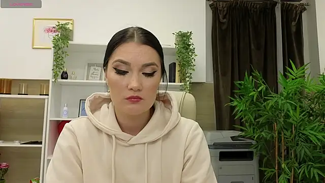 SelineSole online show from 02-04-25, 05:12