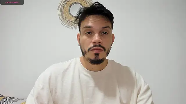 Snapshot of alejandro_stark chatting on 01-12-25, 10:12 alejandro stark online show from 01-12-25, 10:12