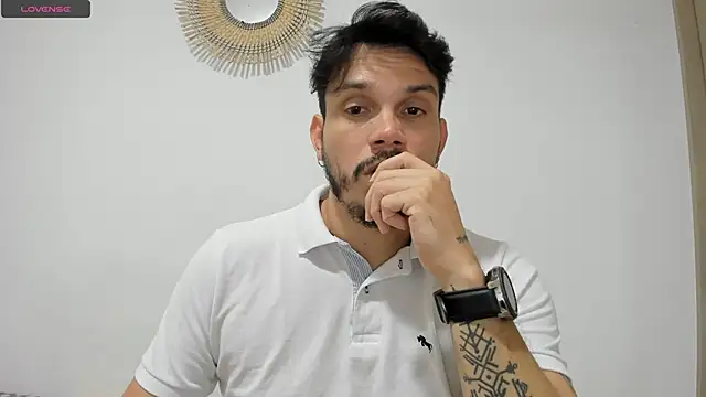 Snapshot of alejandro_stark chatting on 01-17-25, 03:45 alejandro stark online show from 01-17-25, 03:45