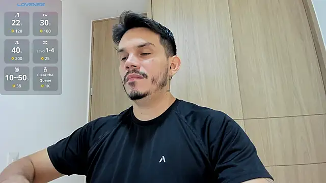 Snapshot of alejandro_stark chatting on 11-15-25, 10:01 alejandro stark online show from 11-15-25, 10:01