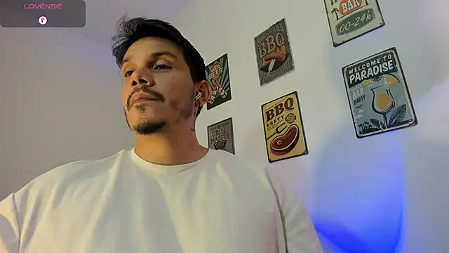 Snapshot of alejandro_stark chatting on 02-01-26, 05:06 alejandro stark online show from 02-01-26, 05:06