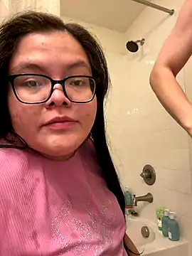 LiverandBrat77 online show from 12-04-25, 10:40