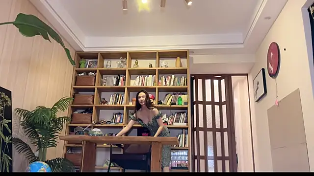 Snapshot of grandeeney chatting on 01-24-25, 03:24 grandeeney online show from 01-24-25, 03:24