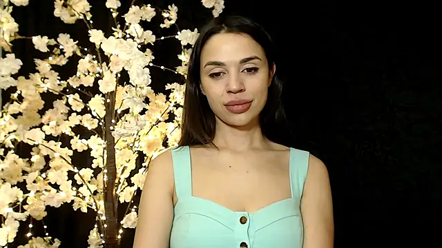 Mika Gold online show from 12-16-24, 10:03