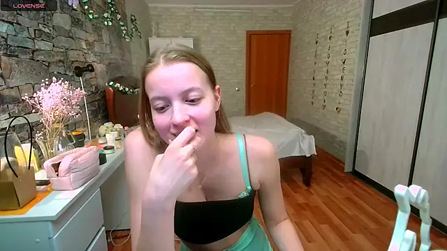   Aphrodita  wow   online show from 03-14-26, 04:12