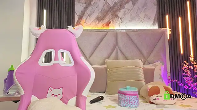 Happy tits online show from 03-27-26, 02:39