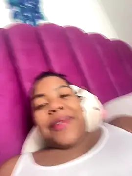 samanthaabloom online show from 12-18-25, 04:57