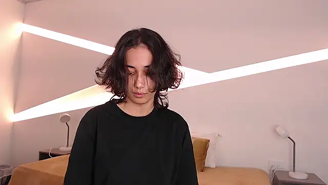 Snapshot of hot_little_bunny chatting on 01-04-25, 07:34 hot little bunny online show from 01-04-25, 07:34