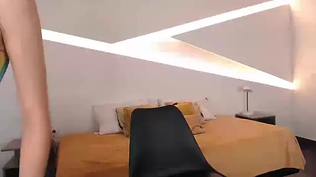 Snapshot of hot_little_bunny chatting on 01-11-25, 09:15 hot little bunny online show from 01-11-25, 09:15