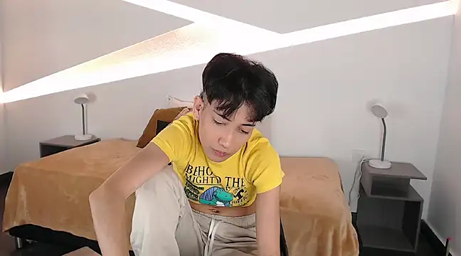 Snapshot of hot_little_bunny chatting on 01-16-25, 11:59 hot little bunny online show from 01-16-25, 11:59