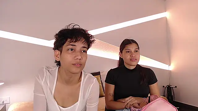 Snapshot of hot_little_bunny chatting on 01-31-25, 08:43 hot little bunny online show from 01-31-25, 08:43